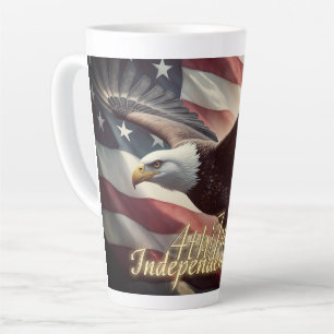 4. Juli-Adler mit amerikanischer Flagge Milchtasse