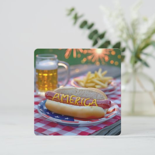 4. Juli American Hot Dog Einladung (Stehend Vorderseite)