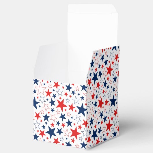 4. Juli: Bevorzugung Geschenkschachtel (Geöffnet)