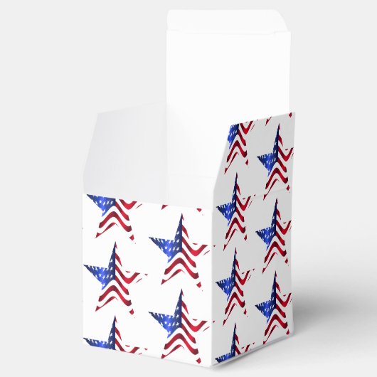 4. Juli: Bevorzugung Geschenkschachtel (Geöffnet)