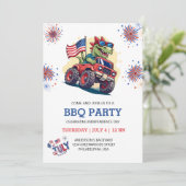 4. Juli Fireworks T-Rex America Flag GRILLEN Party Einladung (Stehend Vorderseite)