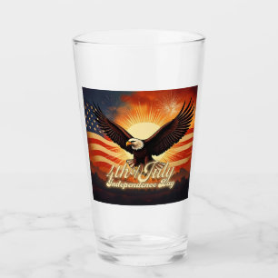 4. Juli – Majestätischer Adler und Feuerwerk-Tribu Glas