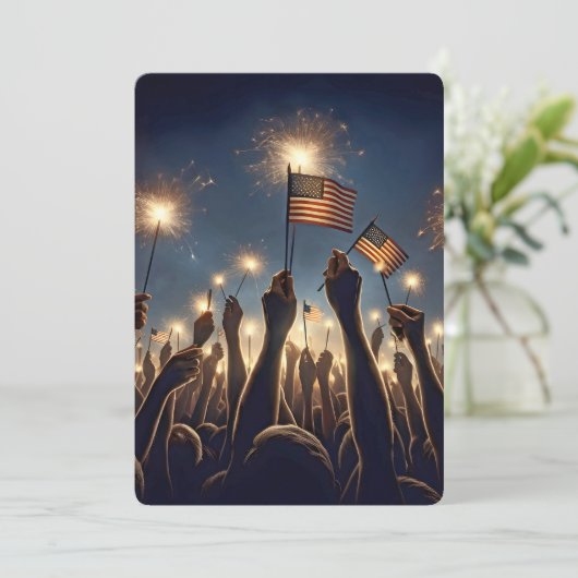 4. Juli Party Sparklers und Flagge Einladung (Stehend Vorderseite)