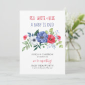 4. Juli Red White Blue Baby wegen Blumenschwangers Ankündigung (Stehend Vorderseite)