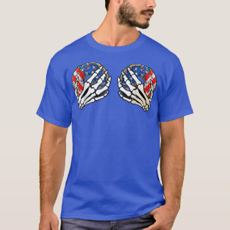 4. Juli Skeleton Hand Holding Donuts American  T-Shirt