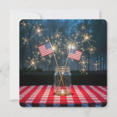 4. Juli Sparklers and Flags Einladung (Vorderseite)