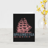 4. Juli Spilling der Tee seit 1773 Funny Retr Karte (Gelbe Blume)