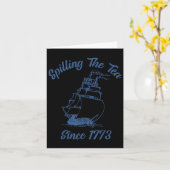 4. Juli Spilling der Tee seit 1773 Funny Retr Karte (Gelbe Blume)