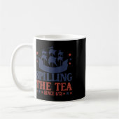 4. Juli Tratschen seit 1773 Lustiges Retro Kaffeetasse (Links)