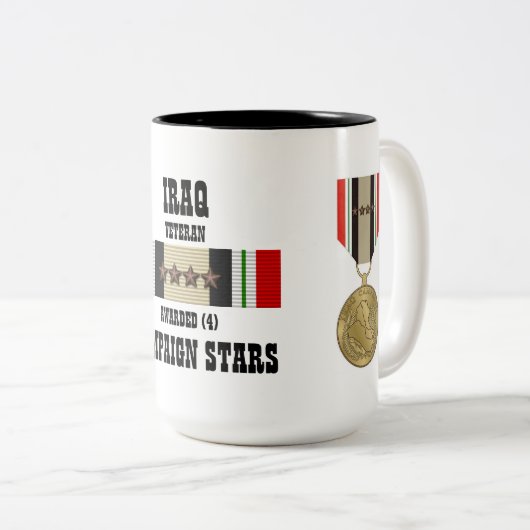 4 KAMPAGNSTERN IRAK VETERAN ZWEIFARBIGE TASSE (VorderseiteRechts)