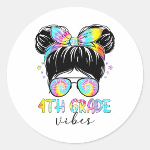4. Klasse Vibes Messy Hair Bun Girl Ck zur Schule  Runder Aufkleber