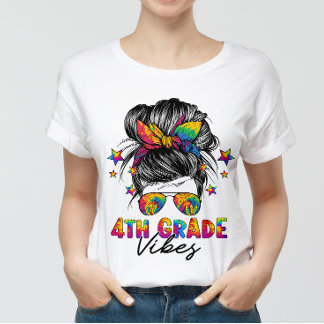 4. Klasse Vibes Messy Hair Bun Girl Zurück zur Sch T-Shirt