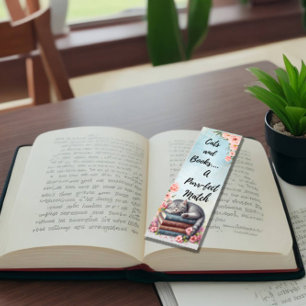 4 Niedliche Katzen und Bücher zitieren Lesezeichen