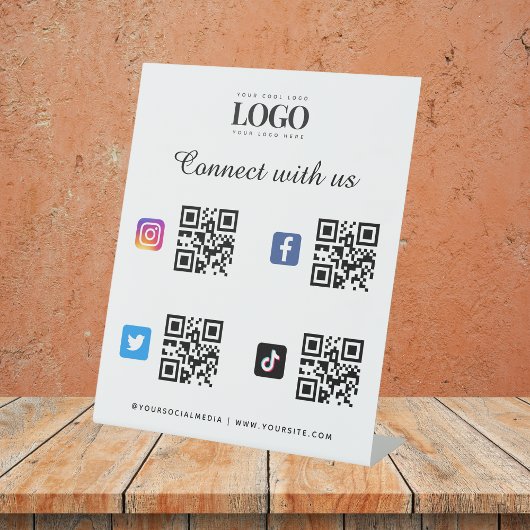 4 Social Media Qr Code Scan Logo TikTok Instagram Sockelschild