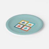 4 Weihnachtsbaumen Retro Design Pappteller (Schrägansicht)