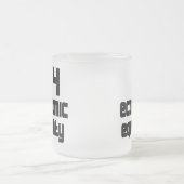 4 Wirtschaftliche Gleichstellung Mattierte Tasse (Mittel)