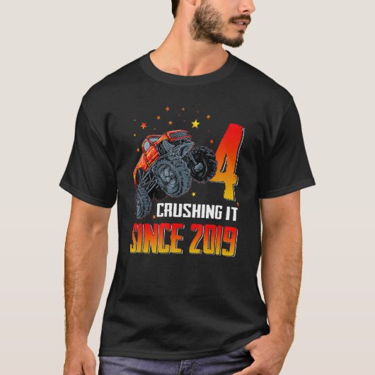 4 Zerkleinern Seit 2019 Monster Truck 4. Birthda T-Shirt (Vorderseite)