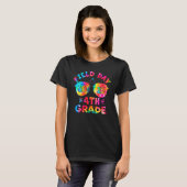 4th Grade Field Day 2023 Tie Dye Sunglasses Teache T-Shirt (Vorne ganz)