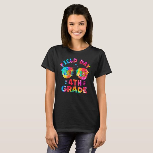 4th Grade Field Day 2023 Tie Dye Sunglasses Teache T-Shirt (Vorne ganz)
