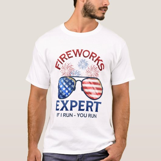 4th of July Fireworks Expert T-Shirt (Vorderseite)