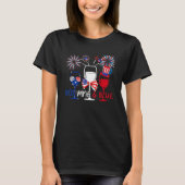 4th Of July Red White Blue Wine Glasses Fireworks T-Shirt (Vorderseite)