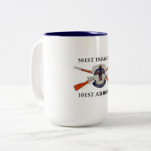 501ST INFANTERIE-101. IM FLUGZEUG TASSE (Vorderseite Links)