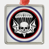 502nd ornament aus metall (Vorne)