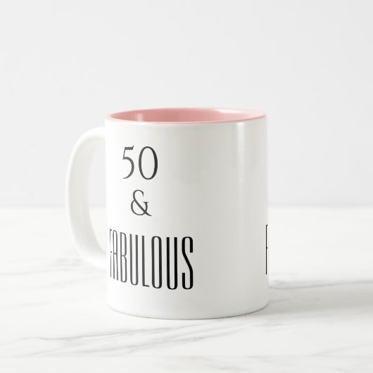 50 and Fabulous Birthday Black Text Zweifarbige Tasse (Vorderseite Links)