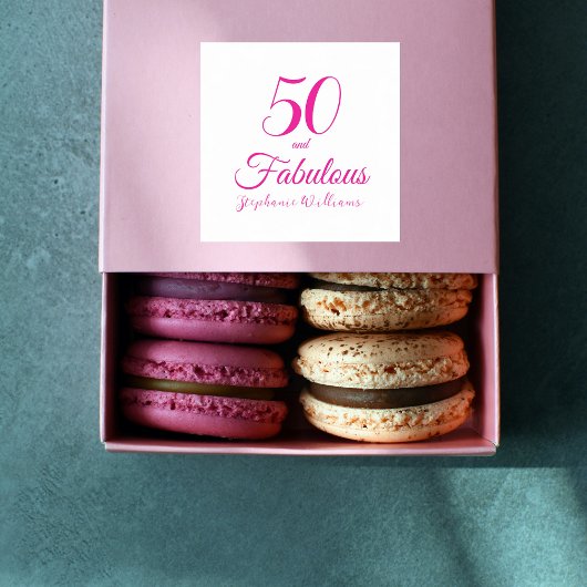 50 and Fabulous Script Pink 50th Birthday Party Quadratischer Aufkleber