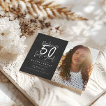 50 aussehen als Geburtstagsaufenthalt eines guten<br><div class="desc">50 sehen gut aus,  als Foto Geburtstagseinladung. Modernes,  monochromes Skripttext. Teil einer Sammlung.</div>