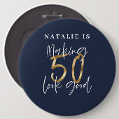 50 aussehen lassen - eine gute blaue Gold-Geburtst Button (Vorne & Hinten)