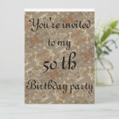 50. Geburtstag abstraktes goldenes Muster Einladung (Stehend Vorderseite)