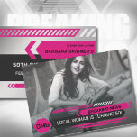 50. Geburtstag Das Breaking TV News Party der Frau Einladung<br><div class="desc">Die Nachricht bricht. Edles und modernes TV-Grafik-Banner-Overlay in heiß rosa und schwarz. Erzählen Sie die Neuigkeiten Ihres 50. Geburtstages und laden Sie Ihre Freunde und Familie zu einer fabelhaften Geburtstagsparty ein! Legen Sie Ihr lustigstes oder stilvollstes Foto auf die Einladung und fügen Sie Ihre Party-Details auf die Rückseite der Flachkarte....</div>
