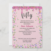 50. Geburtstag rosa Icing und Sprinklen Einladung (Vorderseite)