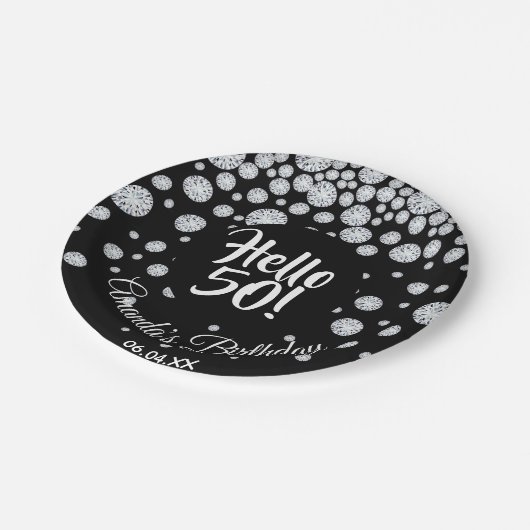 50. Geburtstag Schwarz-weißer Diamantenname Pappteller (Schrägansicht)