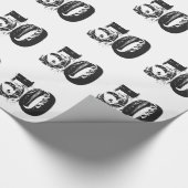 50. Geburtstag, Schwarzes, blauer Text auf Weiß Geschenkpapier (Ecke)