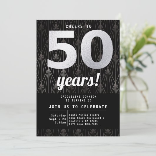 50. Geburtstag Schwarzes Silber Party Einladung (Stehend Vorderseite)