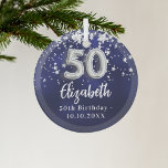 50. Geburtstagsnacht blaue Silberstars Ornament Aus Glas<br><div class="desc">Eine marineblau Hintergrundfarbe mit Imitaten silbernen Sternen. Die blaue Farbe ist ungleichmäßig. Name,  Text/Datum hinzufügen</div>