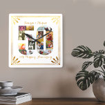 50. Hochzeitstag Gold Art Deco Foto Quadratische Wanduhr<br><div class="desc">Erstellen Sie Ihre eigene 50. Geburtstagswand mit einigen Ihrer Lieblingslieder aus den letzten 50 Jahren. Dieses elegante Weiß- und Golddesign besticht durch eine zahlenmäßige 50 geformte Foto-Collage mit einem Deko-Stil und verzierter Schrifttyp. Die Foto-Collage enthält Platz-, Landschafts- und Porträtbilder, um Ihnen viele Möglichkeiten zur Platzierung zu bieten. Die Vorlage ist...</div>