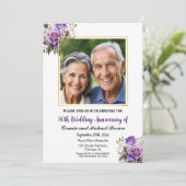 50. Hochzeitstag Gold Frame Lila Rose Einladung (Stehend Vorderseite)