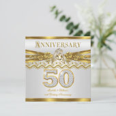 50. Hochzeitstag Party Gold Rings White Einladung (Stehend Vorderseite)