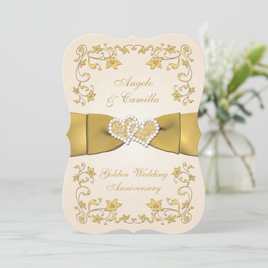50 Jahre Jubiläum Joined Hearts, Ecru, Gold Einladung (Stehend Vorderseite)