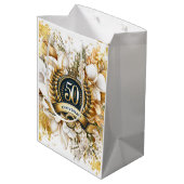 50-jähriges Jubiläum von White and Gold Floral Mittlere Geschenktüte (Rückseite Schrägansicht)