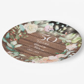 50. Jubiläum Rustikale Holzsaitenleuchten floral Pappteller (Schrägansicht)