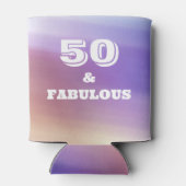 50 und fabelhaft mit Regenbogenuntergrund Dosenkühler (Rückseite)