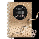 50 und fabelhafte Glam Chic Girly Gold Black Blush Planer<br><div class="desc">Dieser Planer ist ein niedliches und preiswertes Geschenk für eine 50 köstliche Lady! Fügen Sie ihr Planen Glanz und Glanz hinzu - Sie können eine persönliche Nachricht und auch ihren Namen hinzufügen!</div>