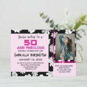 50 und fabelhaftes Foto Schwarz-weiß rosa Blüte Einladung (Stehend Vorderseite)