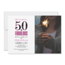 50 und fabelhaftes Pink 50. Geburtstagsparty Foto