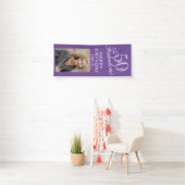 50 und Fabulous Chic Script Lila Foto Party Banner (Insitu)