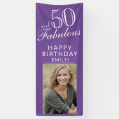 50 und Fabulous Chic Script Lila Foto Party Banner (Vertikal)